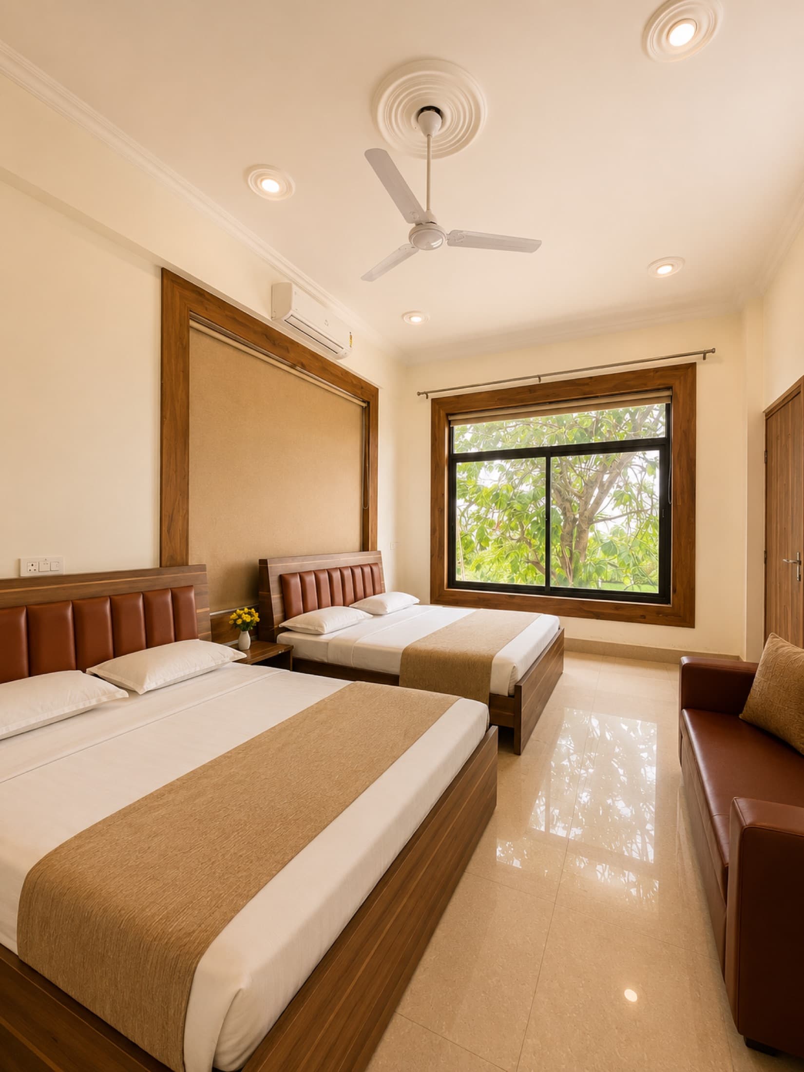 Premium Villa Room with twin beds at Hotel Vasant